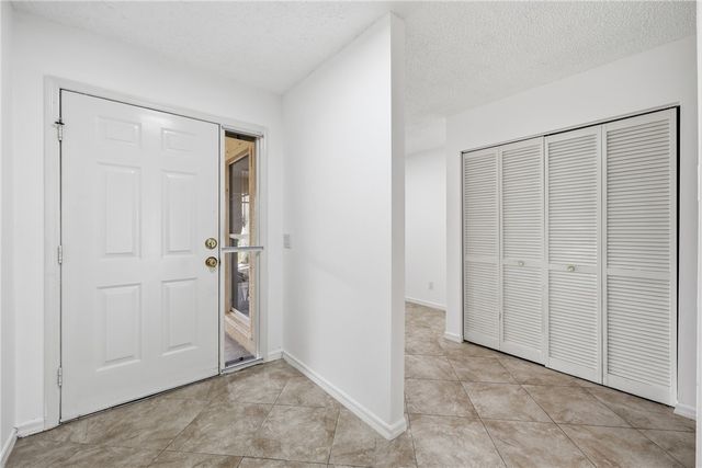 870 Lake Orchid Circle 108, Vero Beach, FL 32962