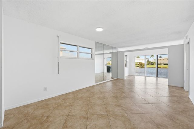 870 Lake Orchid Circle 108, Vero Beach, FL 32962