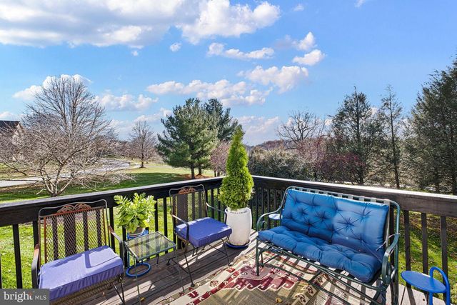 171 CANDLEWYCK DR, Avondale, PA 19311