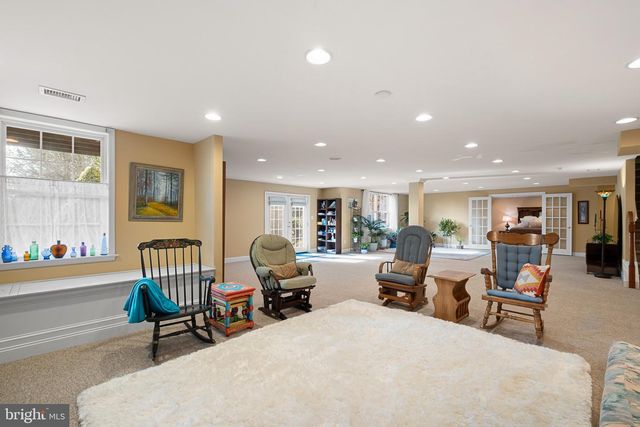 171 CANDLEWYCK DR, Avondale, PA 19311