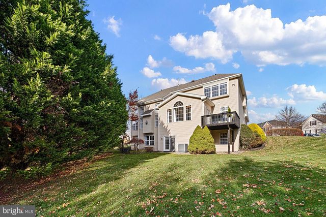 171 CANDLEWYCK DR, Avondale, PA 19311