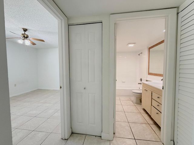 1434 Hawthorne Place, Wellington, FL 33414