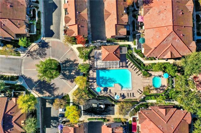 15 Via Hermosa, Rancho Santa Margarita, CA 92688