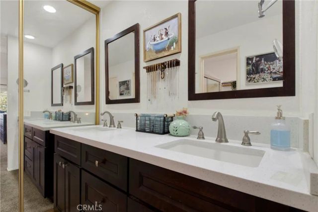 15 Via Hermosa, Rancho Santa Margarita, CA 92688