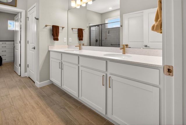 99 Patric Dr, Palm Coast, FL 32164