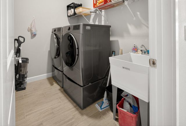 99 Patric Dr, Palm Coast, FL 32164