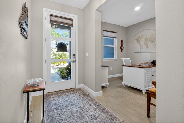 99 Patric Dr, Palm Coast, FL 32164