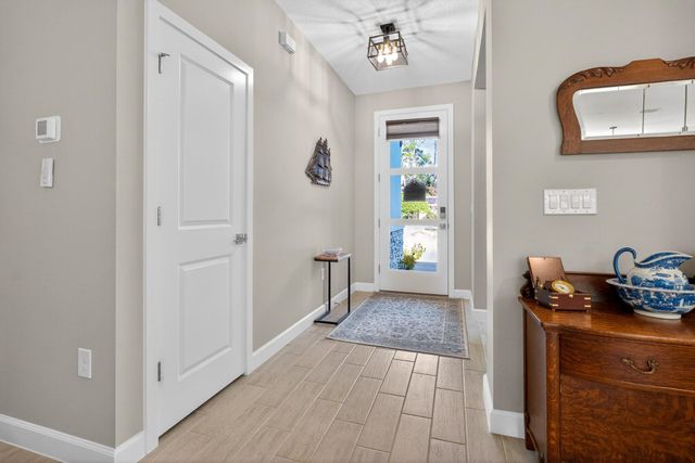 99 Patric Dr, Palm Coast, FL 32164