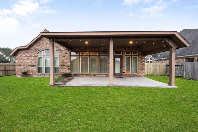 5335 Stoneridge Court, Rosenberg, TX 77471