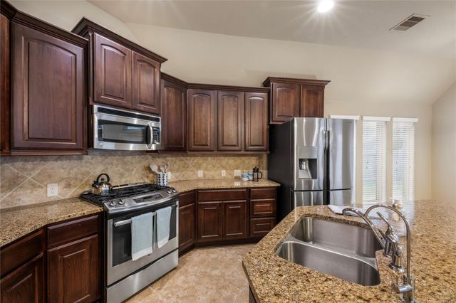 5335 Stoneridge Court, Rosenberg, TX 77471