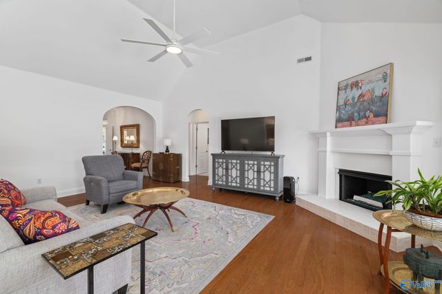 6735 Mceachern Lane SE, Owens Cross Roads, AL 35763