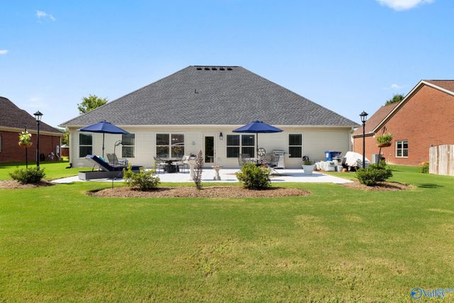 6735 Mceachern Lane SE, Owens Cross Roads, AL 35763