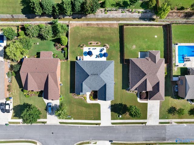 6735 Mceachern Lane SE, Owens Cross Roads, AL 35763