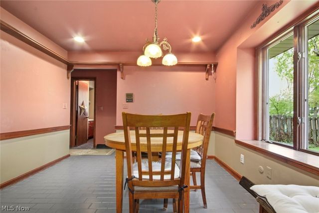 8243 N Lima Road, Poland, OH 44514
