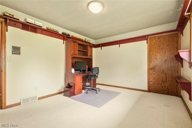 8243 N Lima Road, Poland, OH 44514