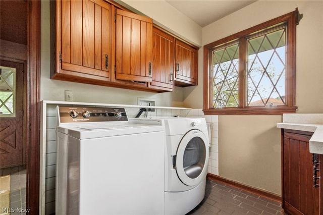 8243 N Lima Road, Poland, OH 44514