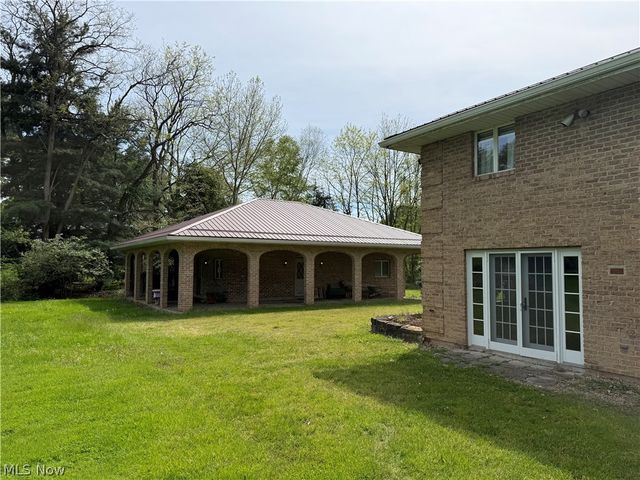8243 N Lima Road, Poland, OH 44514