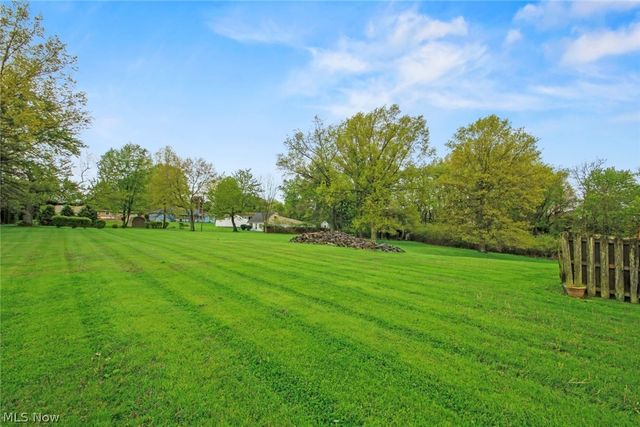8243 N Lima Road, Poland, OH 44514