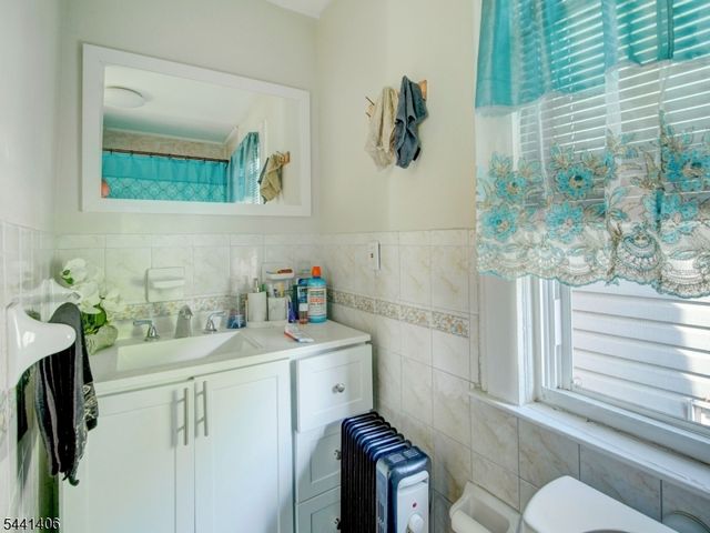434 Long Ave, Hillside Twp., NJ 07205
