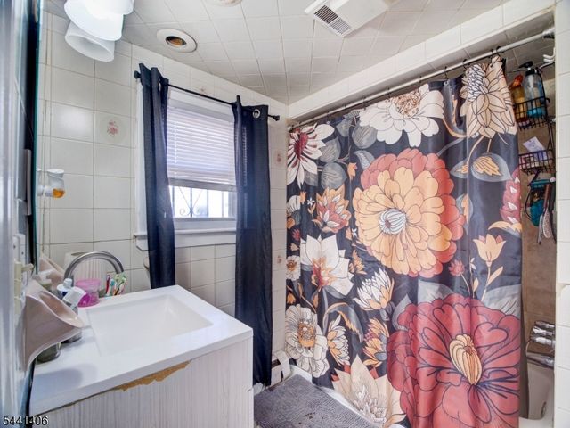 434 Long Ave, Hillside Twp., NJ 07205