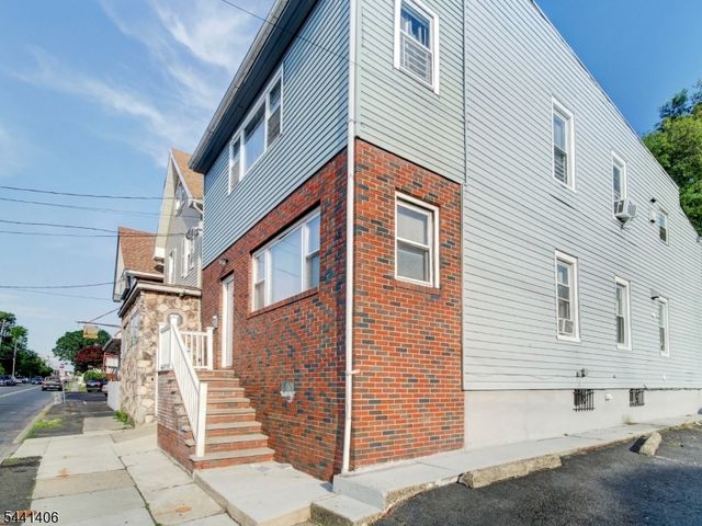 434 Long Ave, Hillside Twp., NJ 07205