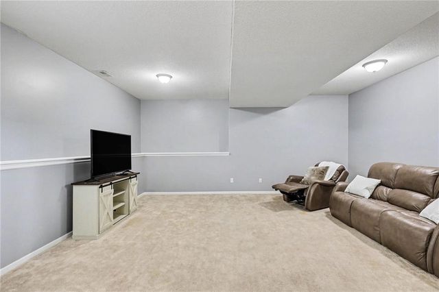 417 S Lakeshore Drive, Raymore, MO 64083