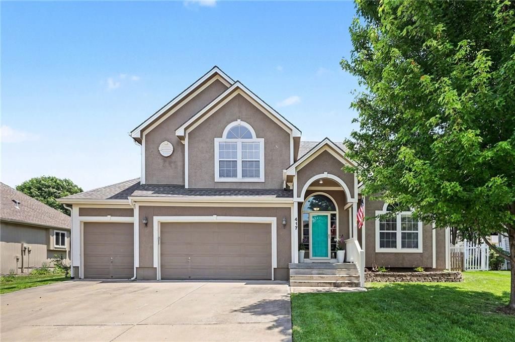 417 S Lakeshore Drive, Raymore, MO 64083