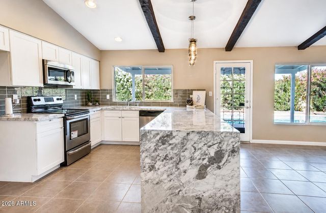 2433 S Evergreen Road, Tempe, AZ 85282