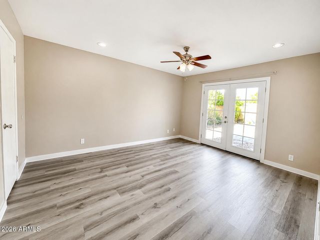 2433 S Evergreen Road, Tempe, AZ 85282