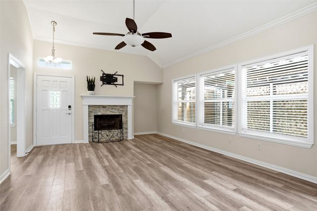 2206 Arbor Creek Drive, Carrollton, TX 75010