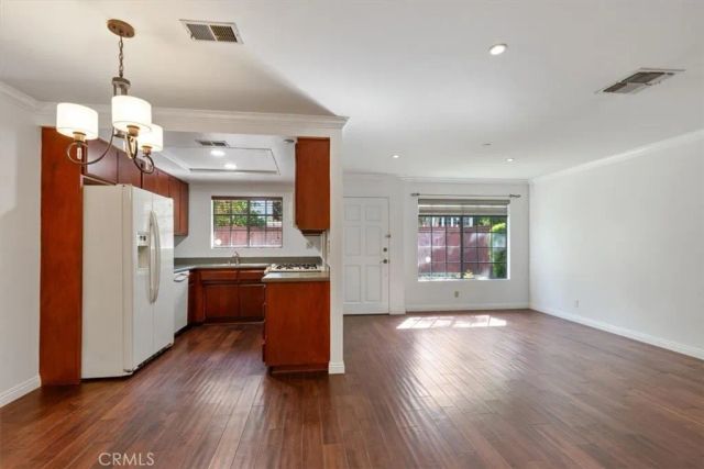 1001 N Monterey C, Alhambra, CA 91801