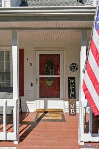 318 Bull Run Dr, Hopewell, VA 23860