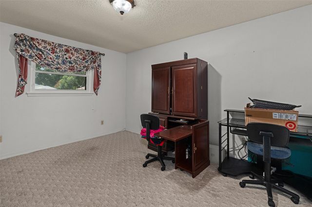 2300 Brookhaven Drive, Bossier City, LA 71111