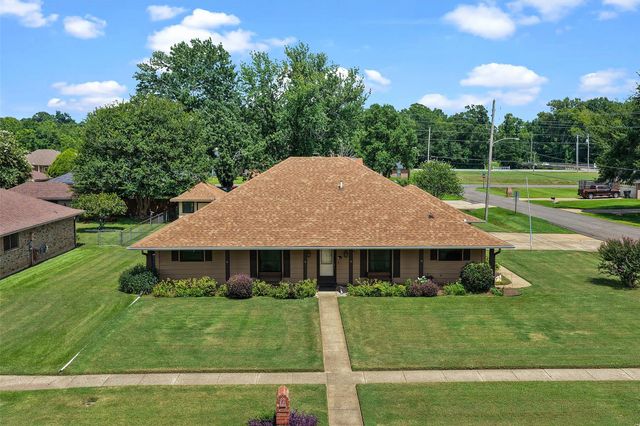 2300 Brookhaven Drive, Bossier City, LA 71111