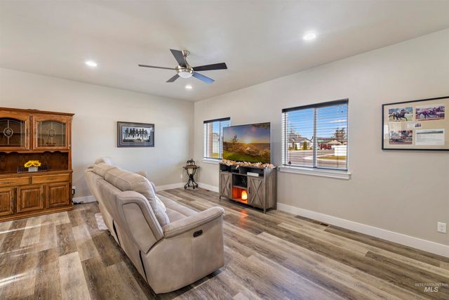 831 Lynx Dr, Jerome, ID 83338