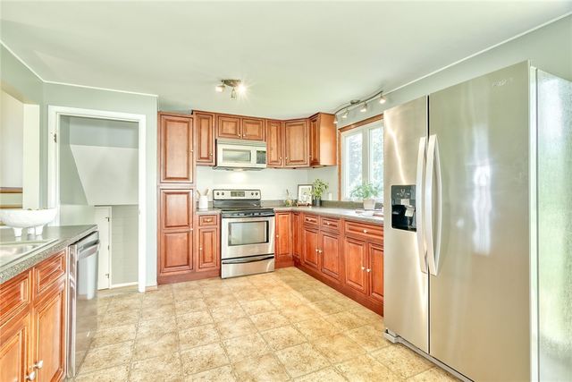 1815 Woodard Road, Webster, NY 14580