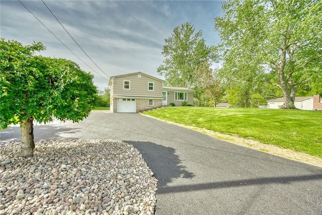 1815 Woodard Road, Webster, NY 14580