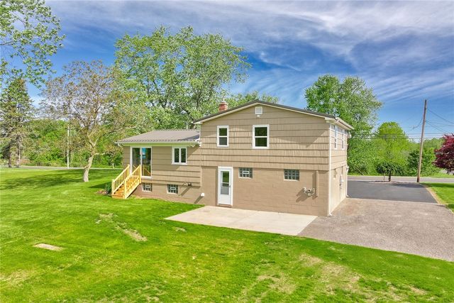 1815 Woodard Road, Webster, NY 14580
