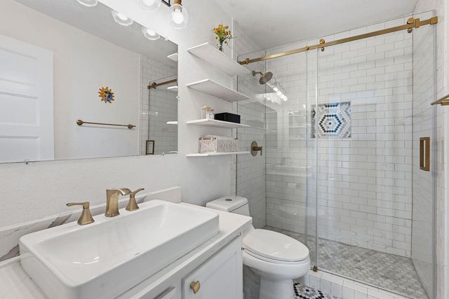 5800 Pinon Vista DR, Austin, TX 78724