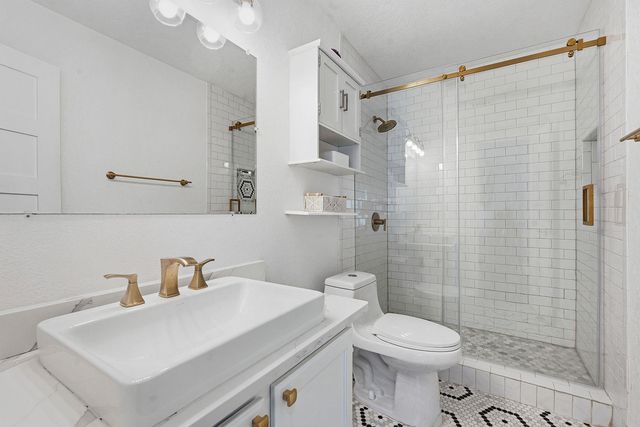 5800 Pinon Vista DR, Austin, TX 78724