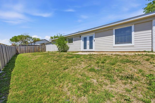 5800 Pinon Vista DR, Austin, TX 78724