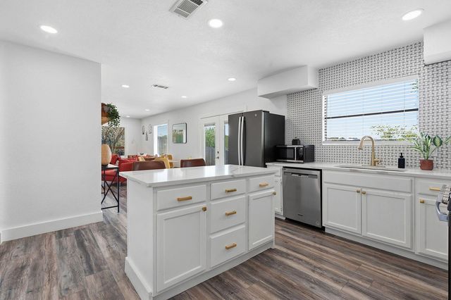 5800 Pinon Vista DR, Austin, TX 78724