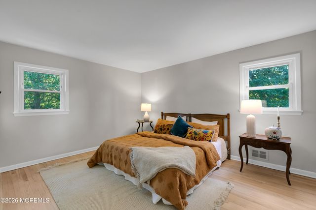 564 Morley Court, Middletown, NJ 07718