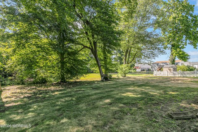 564 Morley Court, Middletown, NJ 07718