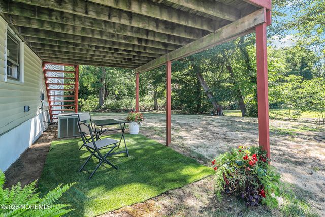 564 Morley Court, Middletown, NJ 07718
