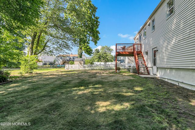 564 Morley Court, Middletown, NJ 07718