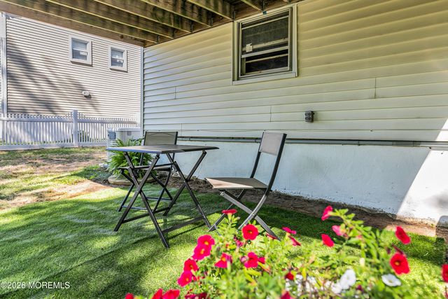 564 Morley Court, Middletown, NJ 07718