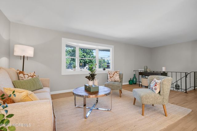 564 Morley Court, Middletown, NJ 07718