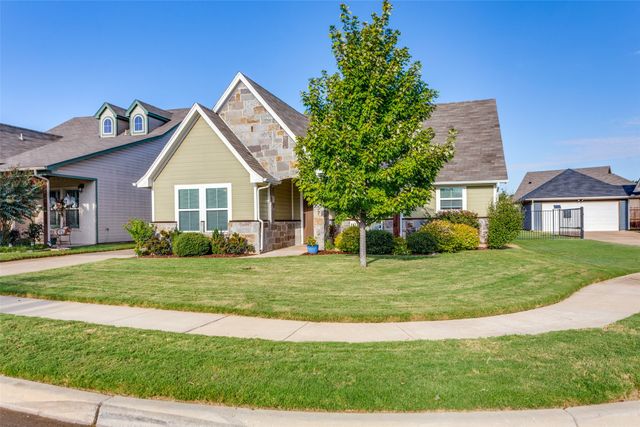 637 Kagen Court, Burleson, TX 76028