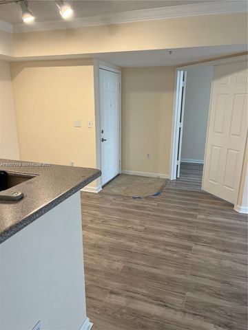 1919 Van Buren St 420A, Hollywood, FL 33020